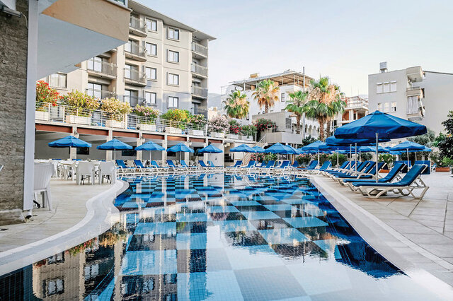 Tac Premier Hotel & Spa ★★★★